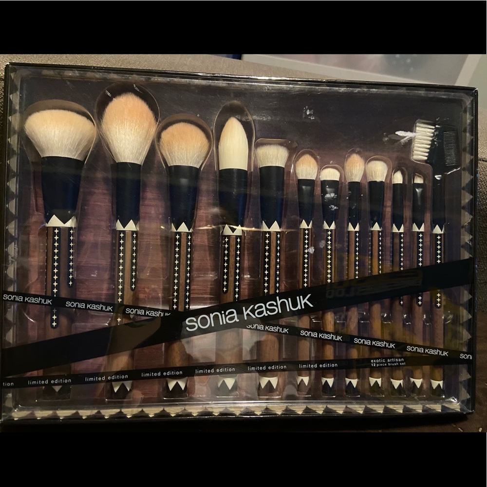 Sonia Kashuk Exotic Artisan Brush set